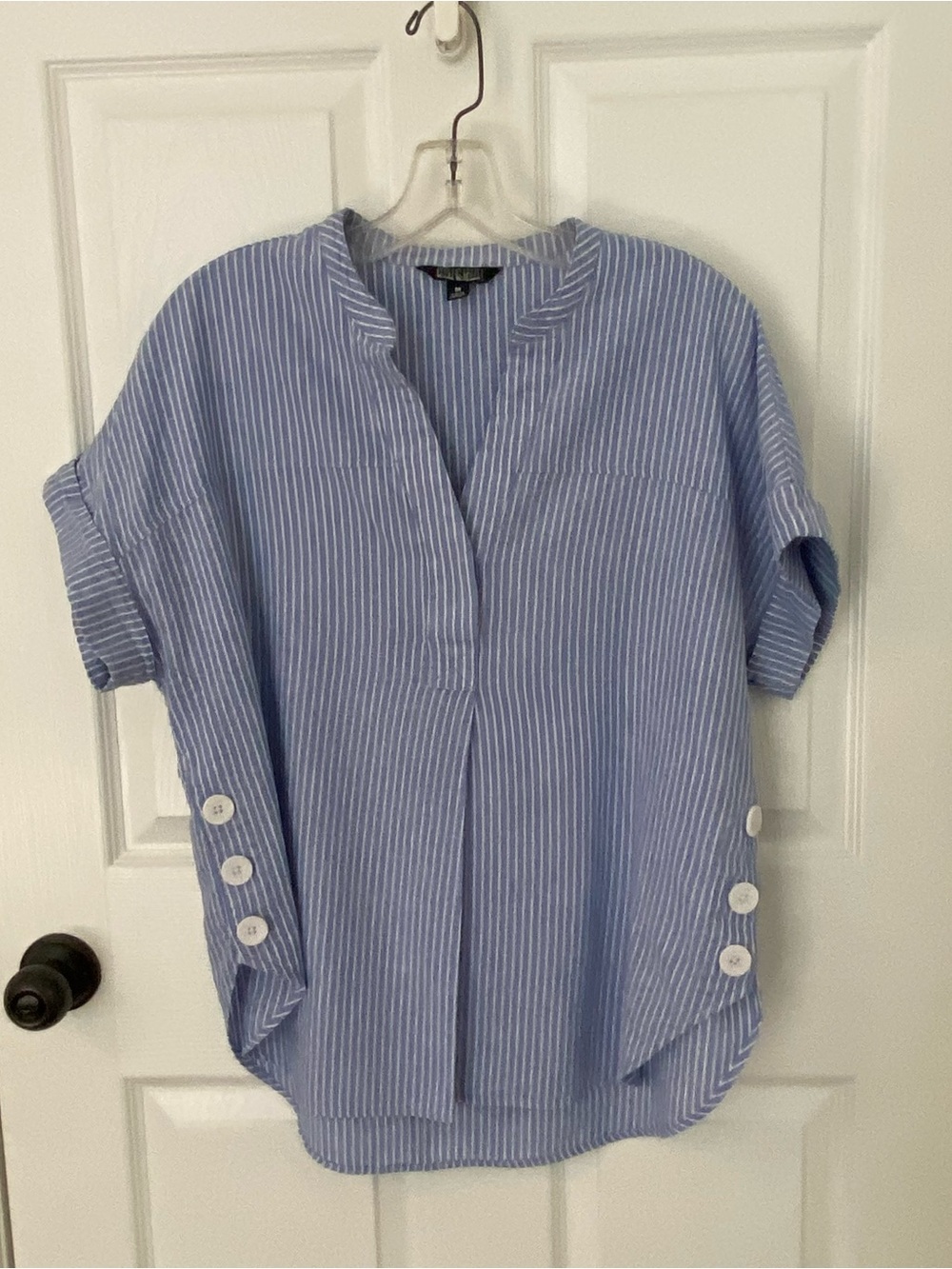 Nicole Miller Original Blue White Pinstripe Blouse Medium Roll Tab Sleeve